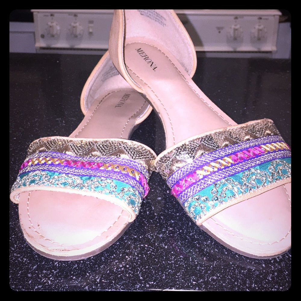 Women’s ballet flat sandals
